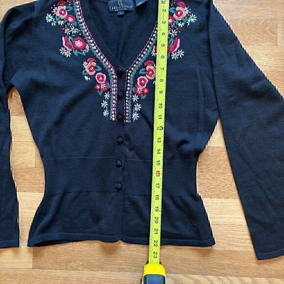 Vintage Carole Little Knitwear Cardigan embroidered floral knot button detailing - Picture 3 of 10